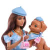 Barbie Twinning Morena con Perro, Muñeca con Vestido y Accesorios +3 años