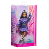 Barbie Deluxe Metallic con Jersey Azul, Muñeca y Accesorios +4 años