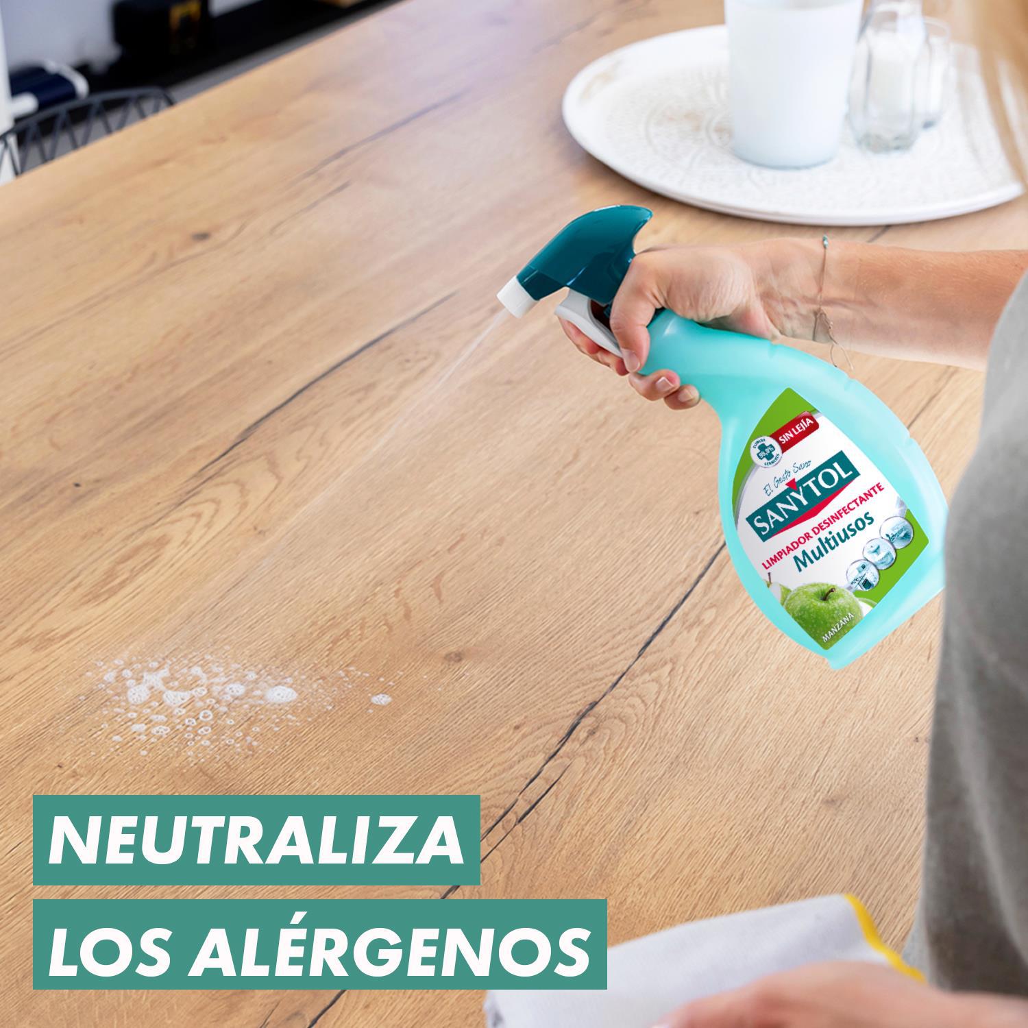Limpiador desinfectante multiusos manzana sin lejía Sanytol 750 ml.