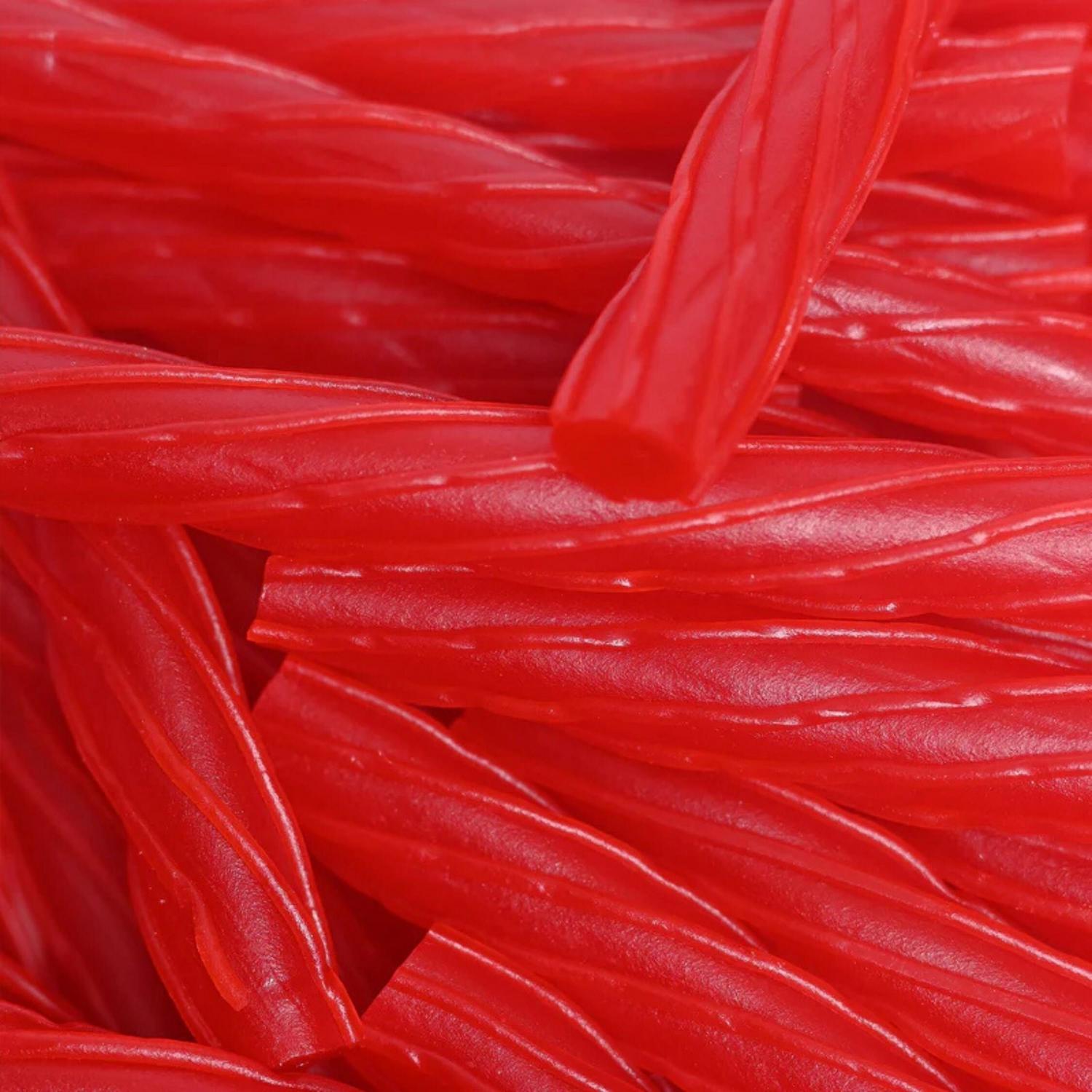 Regaliz de goma sabor fresa rellenos con zumo de fruta Fini 125 g.