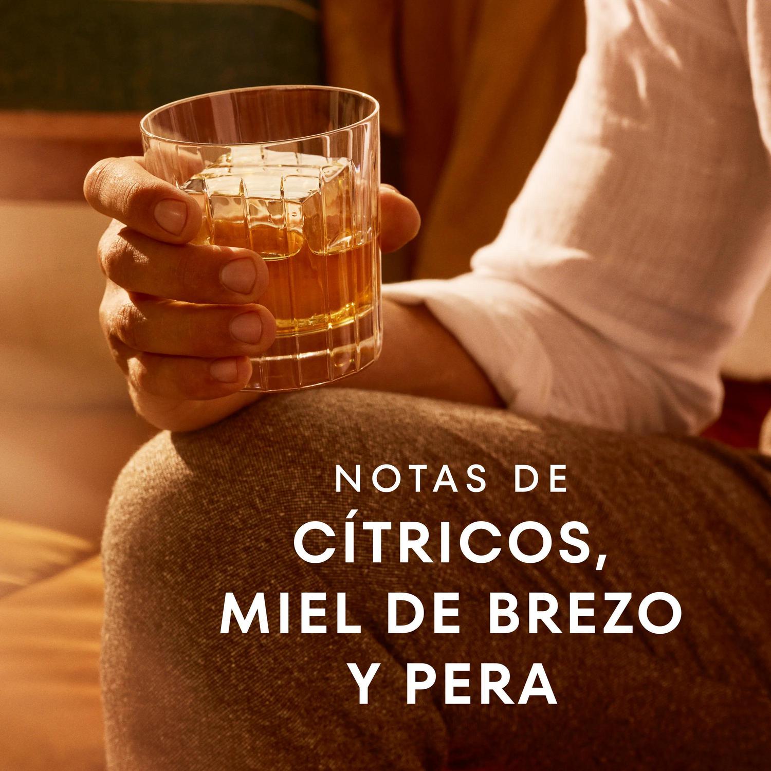 Whisky Dewar's White Label escocés 1 l.