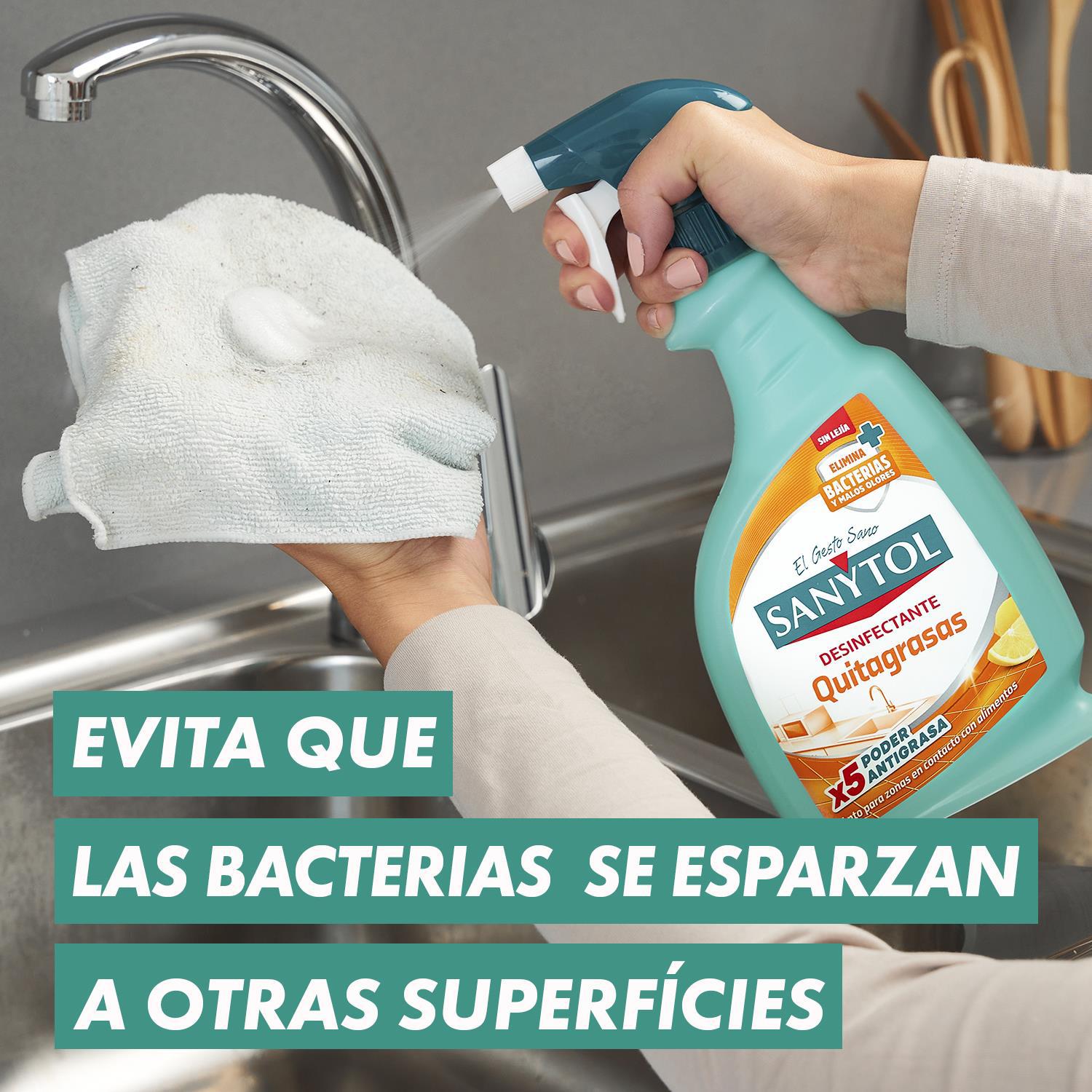 Limpiador desinfectante quitagrasas Sanytol 750 ml.