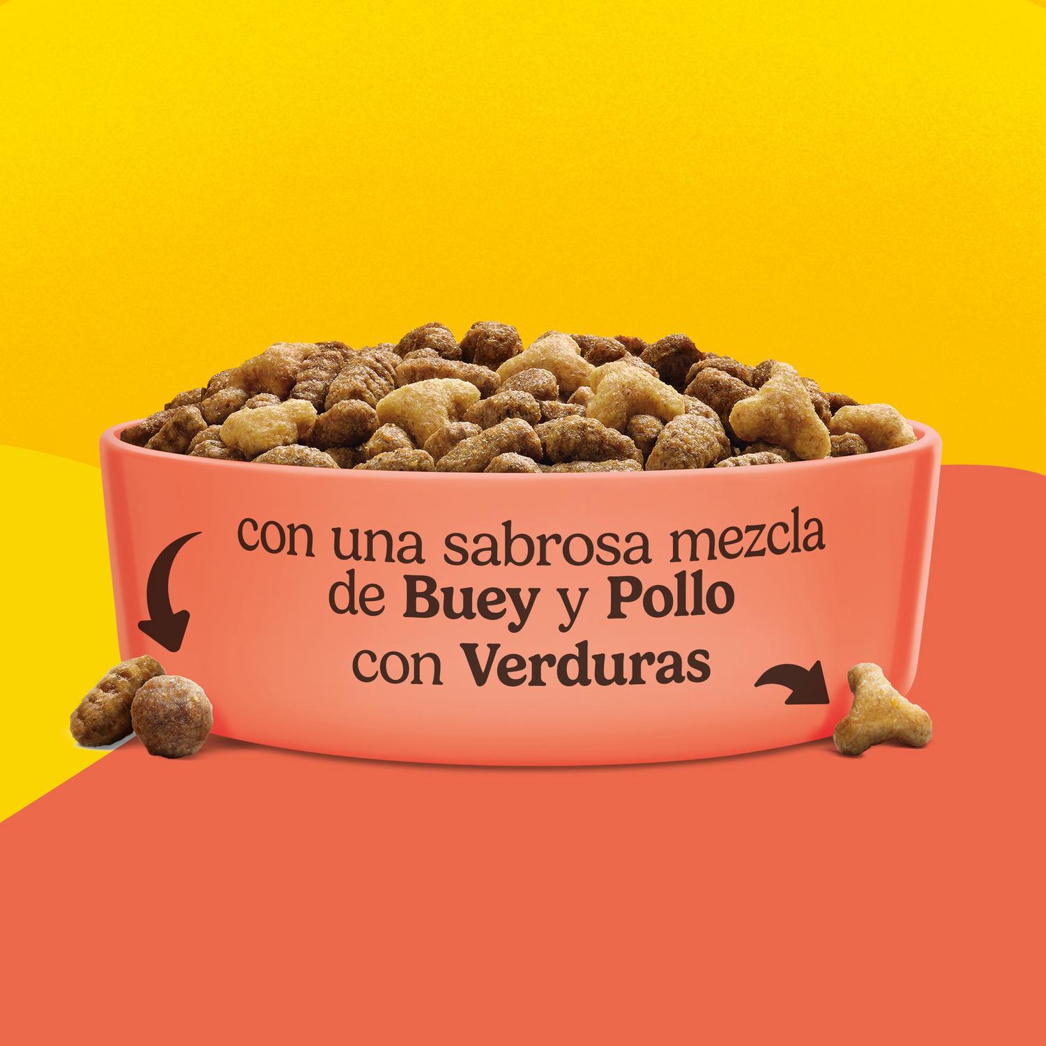 Pienso de buey y pollo con verduras para gato adulto Purina Friskies 1,5 kg.