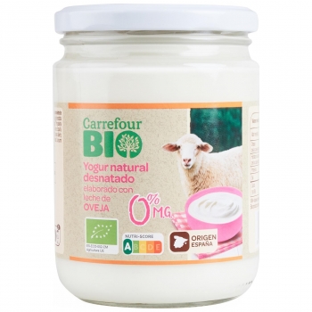 Yogur natural desnatado con leche de oveja pasteurizada ecológica Carrefour Bio 420 g.
