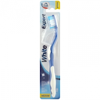 Cepillo de dientes medio blanqueador Carrefour Soft 1 ud.