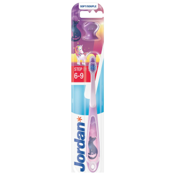 Cepillo de dientes suave infantil 6-9 años Step by Step Jordan 1 ud.
