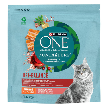 Pienso esterilizado sistema urinario de salmón y arándanos para gato Purina One Dual Nature 1,4 kg.