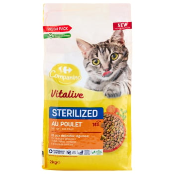 Pienso esterilizado de pollo y verduras para gatos Vitalive Carrefour Companino 2 kg.