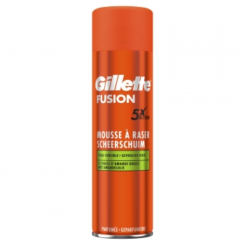 Espuma de afeitar con aceite de almendras para piel sensible acción x5 Fusion Gillette 250 ml.