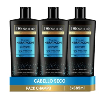 Champú intensa hidratación para cabello seco o dañado TRESemmé pack 3 unidades 685 ml. 3 x 685 ml