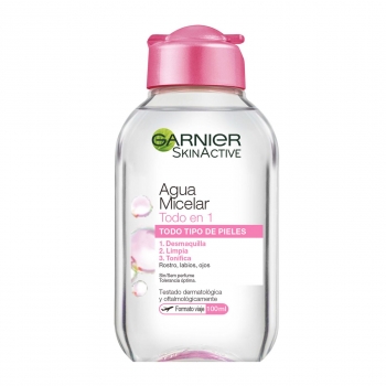 Agua micelar clásica para pieles normales todo en uno Garnier Skin Active 100 ml.