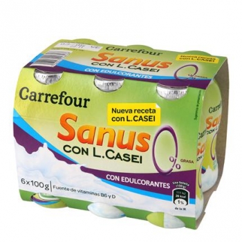 Leche fermentada líquida desnatada natural Sanus Carrefour pack de 6 unidades de 100 g.
