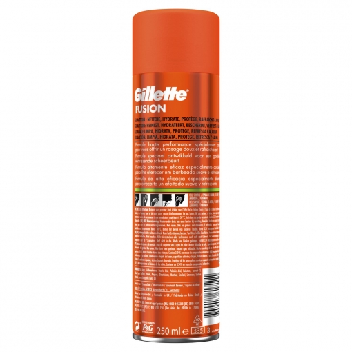 Espuma de afeitar con aceite de almendras para piel sensible acción x5 Fusion Gillette 250 ml.